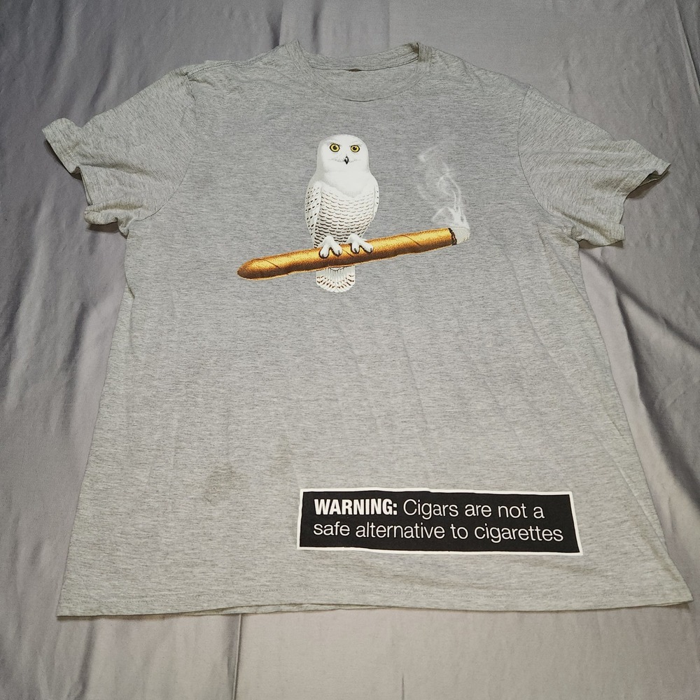 Snowy Owl Smoking Cigar Warning Label Graphic T-Shirt Heather Gray Mens Large